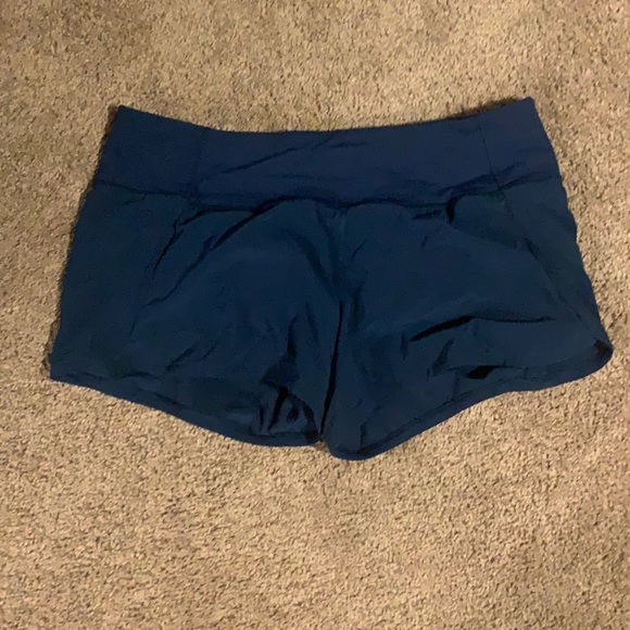 Lululemon - Picture 1 of 3